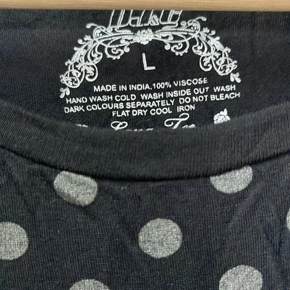 Polka dotted long Tshirt - Picture 6 of 6